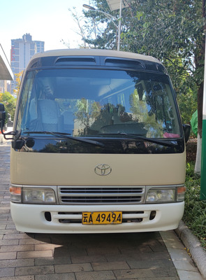 斯达牌大型普通客车（云A49494）